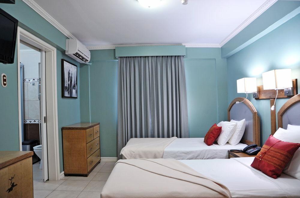 Culture Crossroads Inn Port of Spain Exteriör bild